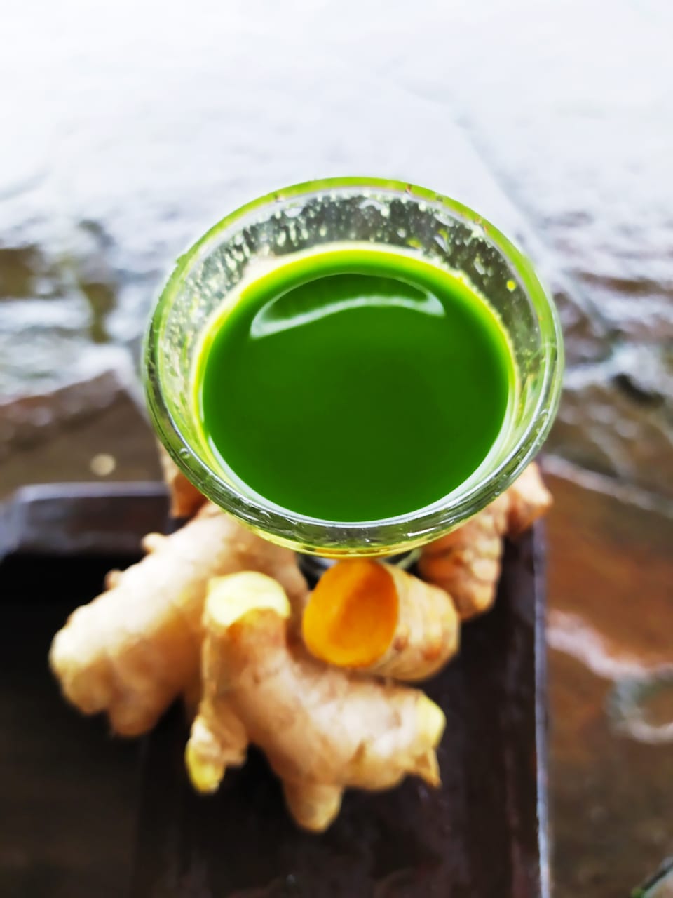 wheatgrass, jengibre y curcuma
